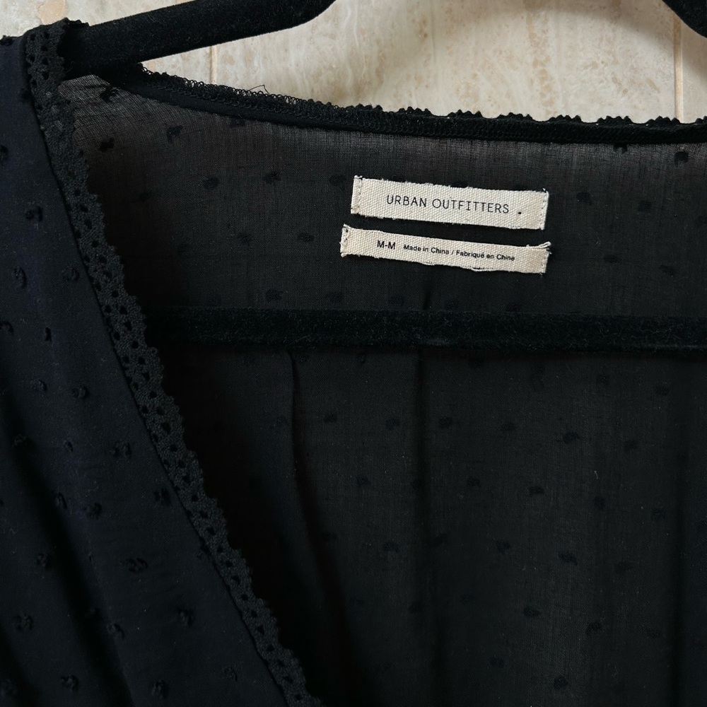 Urban Outfitters Draped V-Neck Blouse (Medium) - Black - Picture 2 of 3